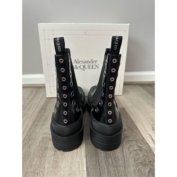 NWT Alexander McQueen Leather Grommet Eyelet Detailed Chelsea Boots Black Sz 45
